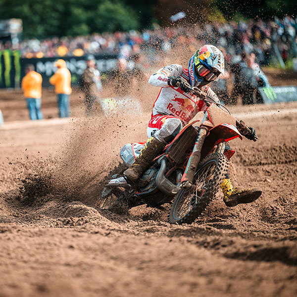 OC1-reiniger in de rennerij tijdens de MXGP of Flanders