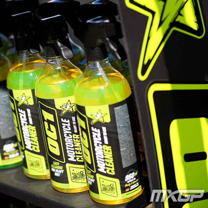 OC1 Offroad Cleaner in de rennerij van een MXGP-wedstrijd