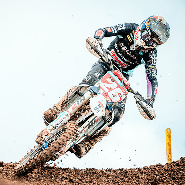 OC1-reiniger in de rennerij tijdens de MXGP of Europe