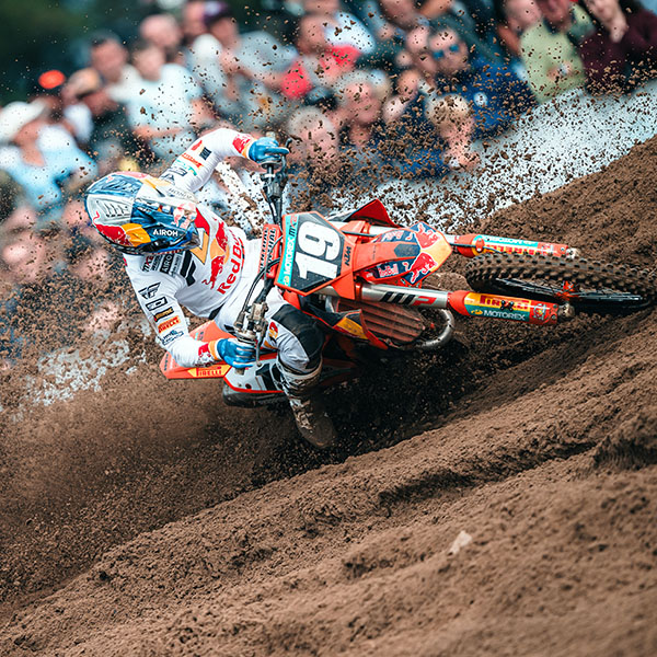 OC1-reiniger in de rennerij tijdens de MXGP of Flanders